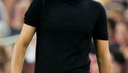 开云app官网下载链接-哈维：莱万是天生领袖和榜样 1人无法出场让我很烦