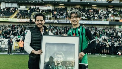 组团包围欧洲 日本J1联赛上半程MVP登陆比利时