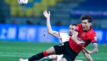 开云app官网下载ios-一场1-0，让中超榜首易主，神仙进球诞生：第79分钟角球破门绝杀